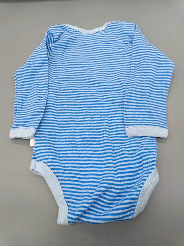 Rückseite des hellblau-weiß gestreiften Babydream Langarmbodys Größe 74/80