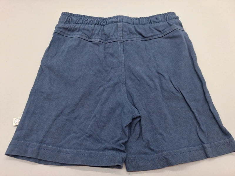 Rückseite der marineblauen Liegelind Shorts