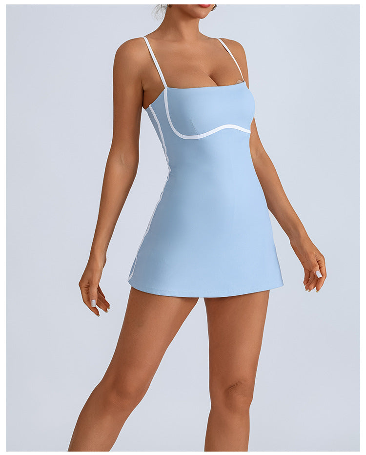 Sportkleid für Yoga und Tennis mit integriertem BH