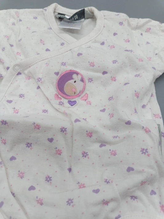 Herzchenmotiv des Jacky Baby Bodys