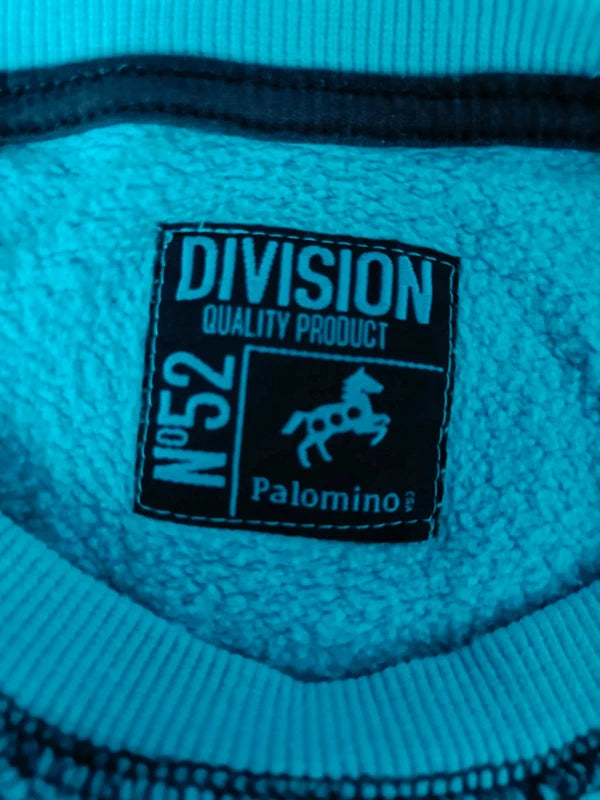 Division Pullover Detail 2