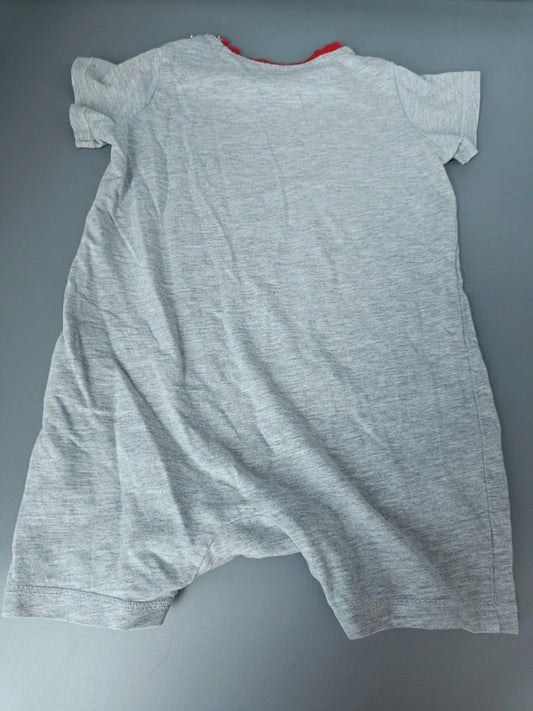 H&M Superman Body Detail
