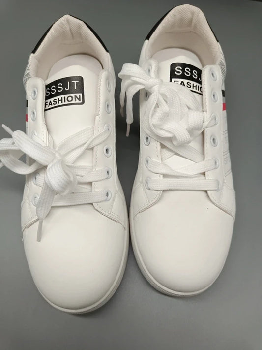 Sneaker weiß – SSSJT (Gr. 43)
