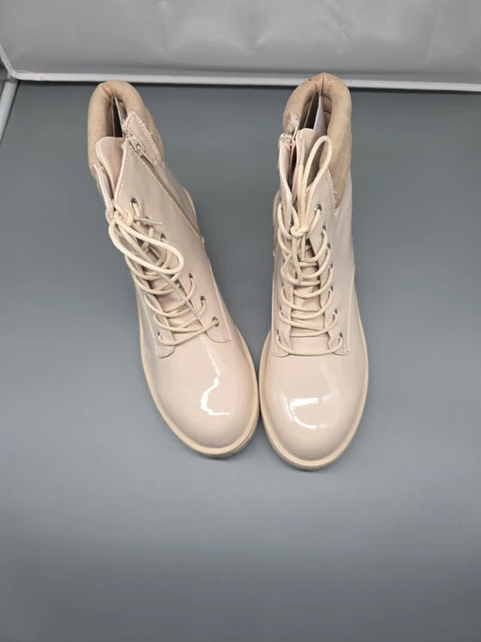 Schnürboots beige in Lack-Optik mit Profilsohle – bonprix (Gr. 38–42, B-Ware)