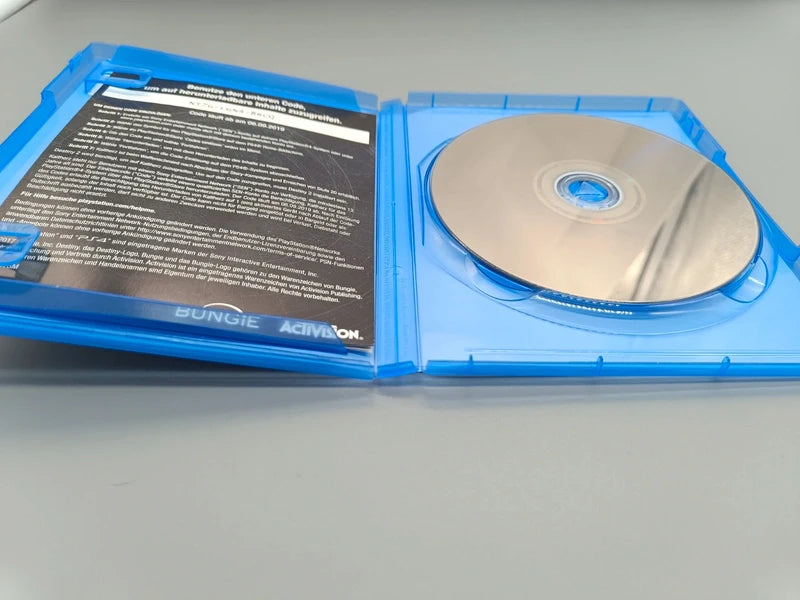 Unterseite der Destiny 2 Disc in geöffneter PS4-Hülle