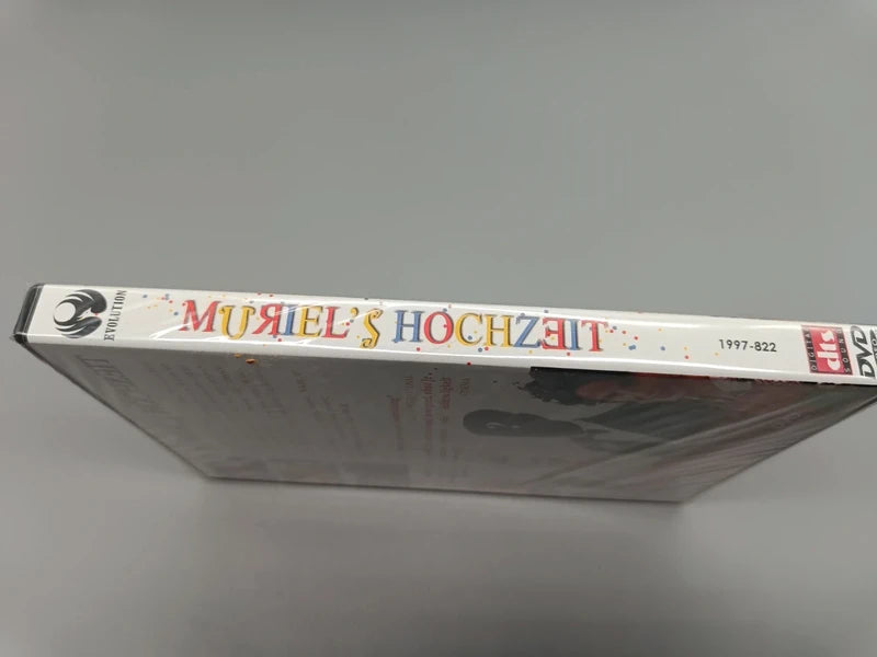 Muriels Hochzeit DVD, Hüllenrücken mit Titel