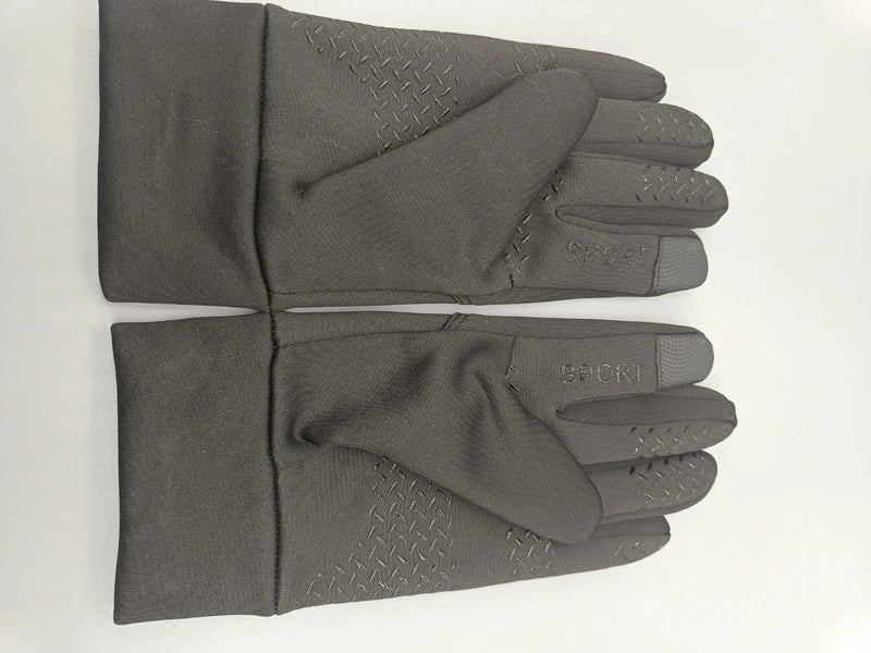 Handflächen der schwarzen Handschuhe mit strukturierter Oberfläche