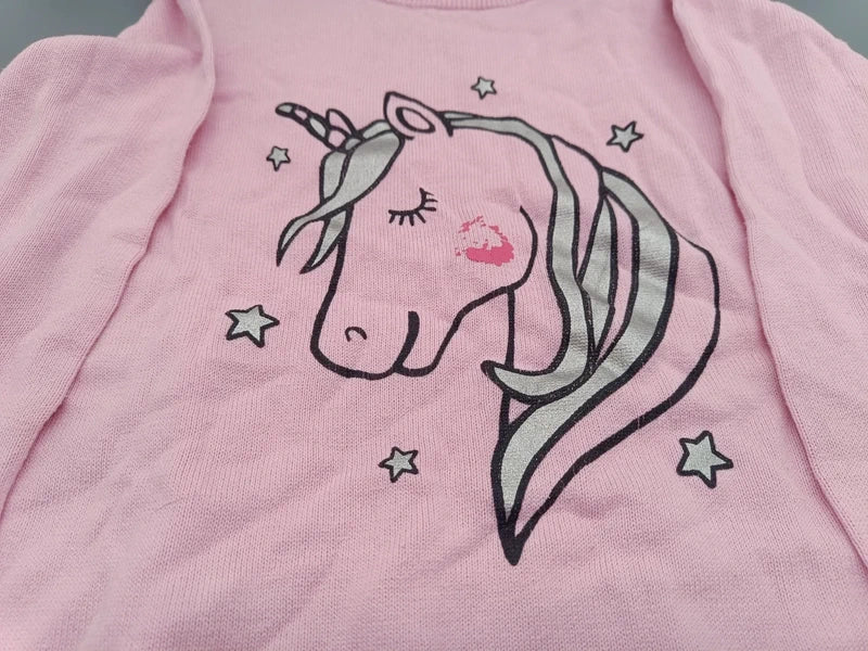 Nahaufnahme des Einhornmotivs mit Sternen