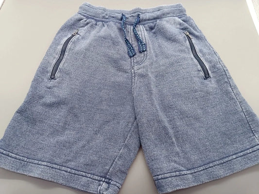 Graue Jungen-Sweatshorts mit Kordelzug und Reißverschlusstaschen in Größe 128, Vorderseite