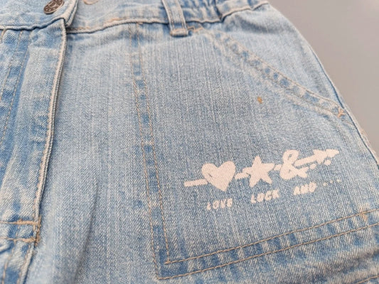 Alive sportswear Jeanshose Detail