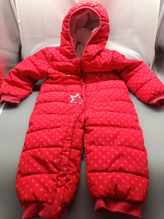 Roter Kinder-Schneeanzug mit Kapuze, Sternen- und Pünktchenmuster, Größe 86