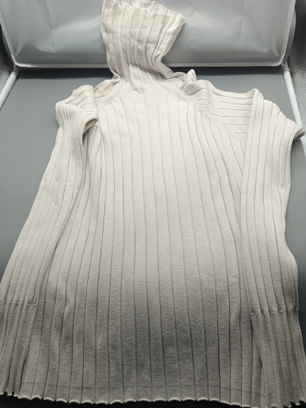 Weißer gerippter ärmelloser TCM Rollkragenpullover Größe 38/40, Vorderseite