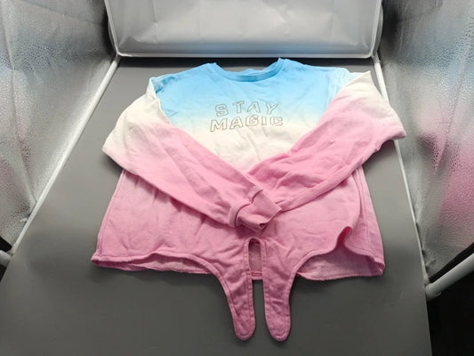 Pastellfarbener Kinder-Overall mit Stay-Magic-Print in Größe 134, Vorderseite