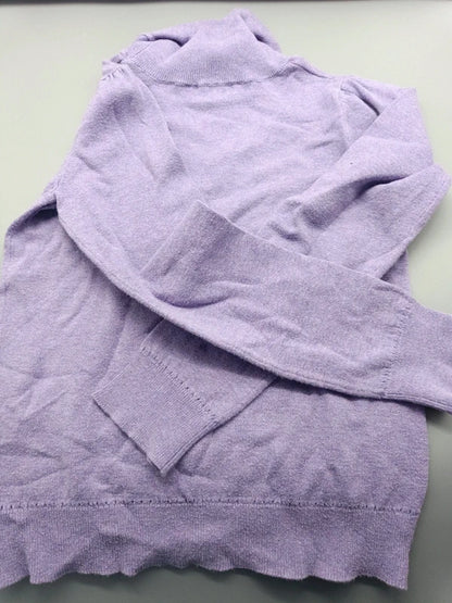 Rückseite des fliederfarbenen H&M Strickpullovers
