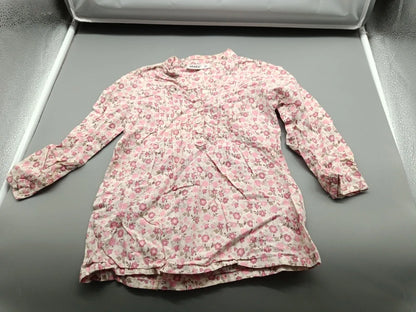 Vorderseite der Okay Bluse mit Blumendruck Größe 92