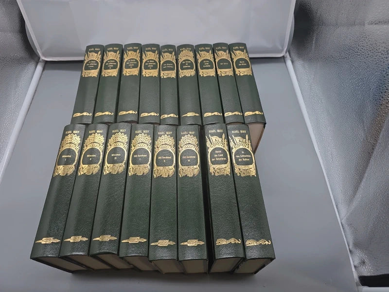 Karl May Büchersammlung – 17 Bücher