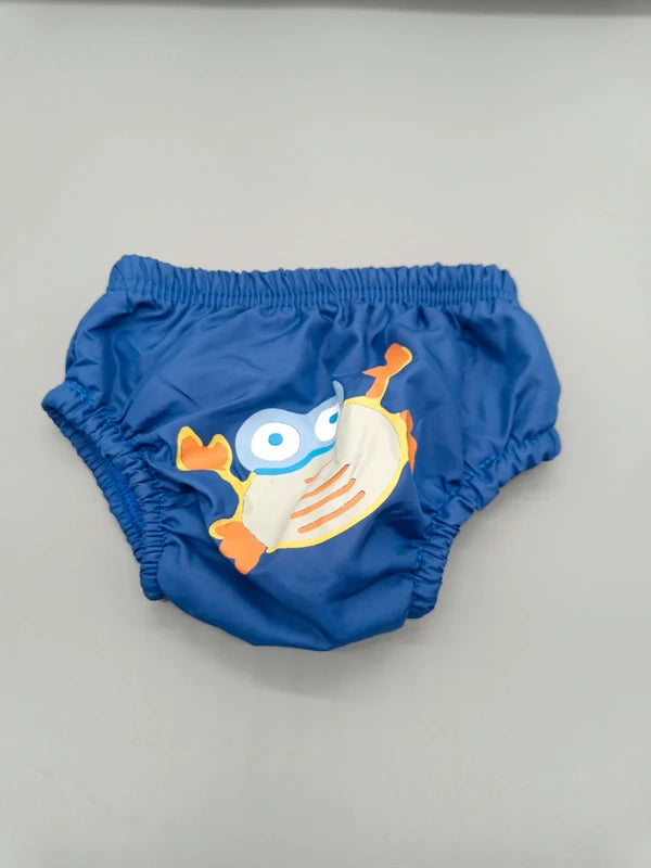 Vorderseite der blauen Mycey Baby-Schwimmhose Größe 68 mit Fischmotiv