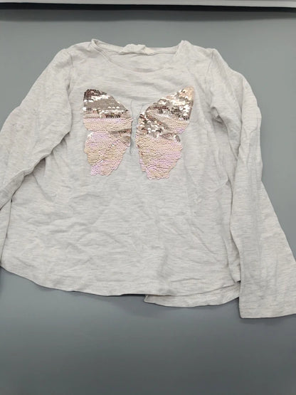Graues H&M Sweatshirt mit Pailletten-Schmetterling Größe 110/116, Vorderseite