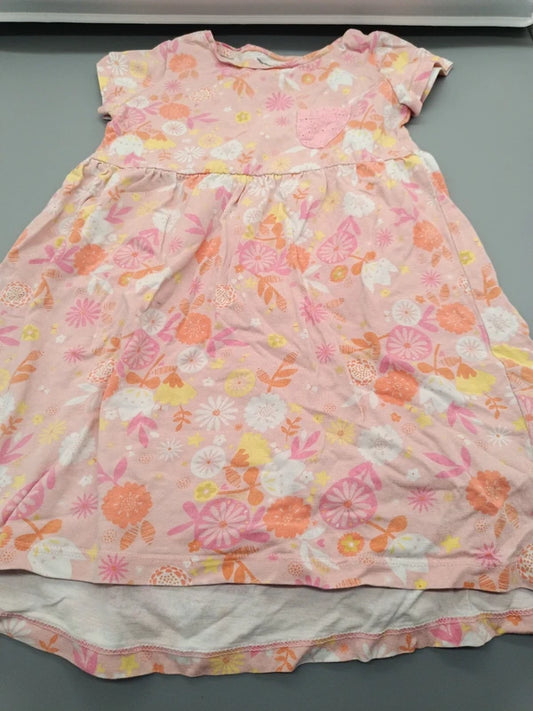 Hellrosa Mädchenkleid mit buntem Blumenmuster in Größe 104, Vorderseite