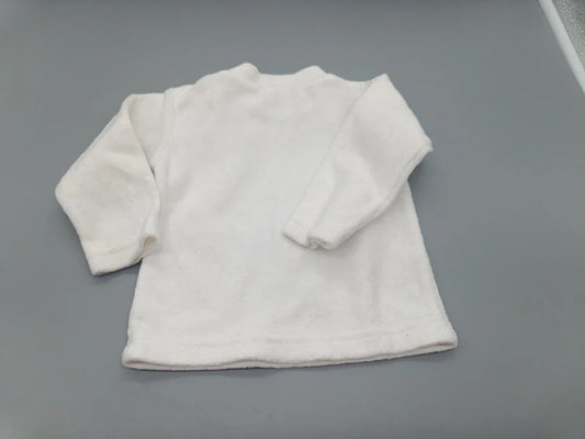 Rückseite des weißen Baby Club Baby-Pullovers mit langen Ärmeln