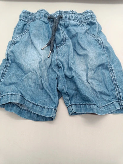 Blaue Lupilu Kinder-Shorts Größe 98/104, Vorderseite mit elastischem Bund und Kordel