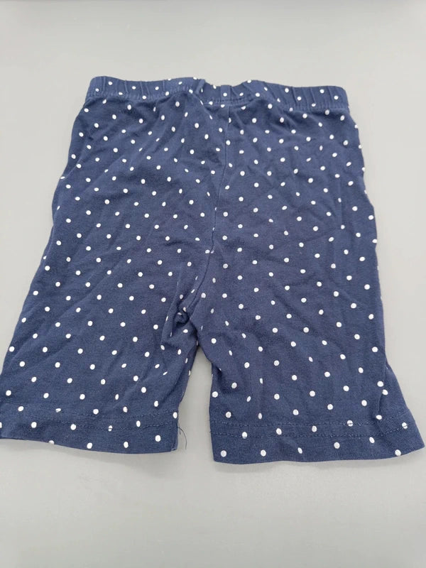 Rückseite der marineblauen Kiki & Koko Shorts mit weißen Punkten Größe 98