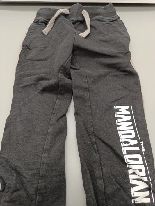 Dunkelgraue Jogginghose mit Manhattan-Print, Seitenstreifen und Kordelzug, Größe 98