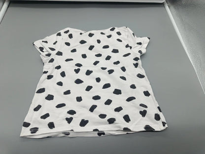 Rückseite des weißen Palomino T-Shirts Größe 104 mit schwarzem Muster