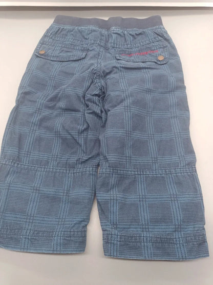 Rückseite der Topolino Hose mit zwei Pattentaschen