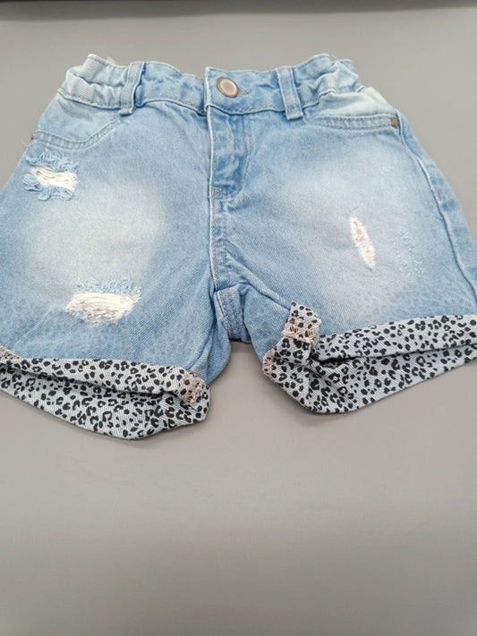 Mädchen Jeans-Shorts Hellblau Destroyed Ripped Leoparden-Umschlag Vorderansicht Gr. 116