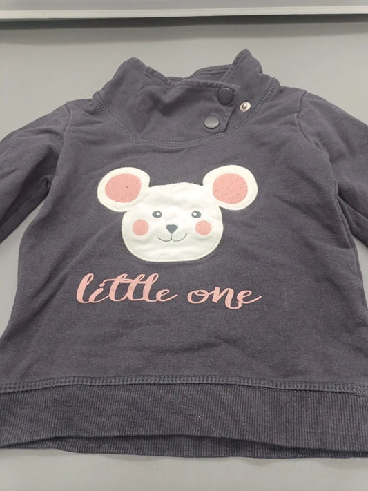 Baby Sweatshirt Dunkelgrau Maus-Applikation little one Nahaufnahme Brust