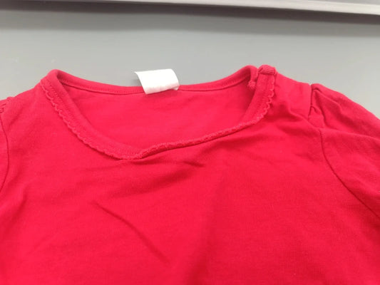 Kinder Langarmshirt Rot Wellenkante Rollkante Halsausschnitt Nahaufnahme Gr. 86