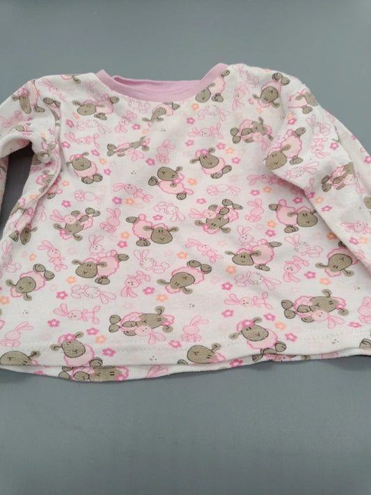 Baby Langarmshirt Rosa Allover-Print Nahaufnahme Schäfchen Häschen
