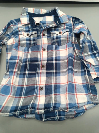 Kinder Flanellhemd Karo Brusttaschen Nahaufnahme
