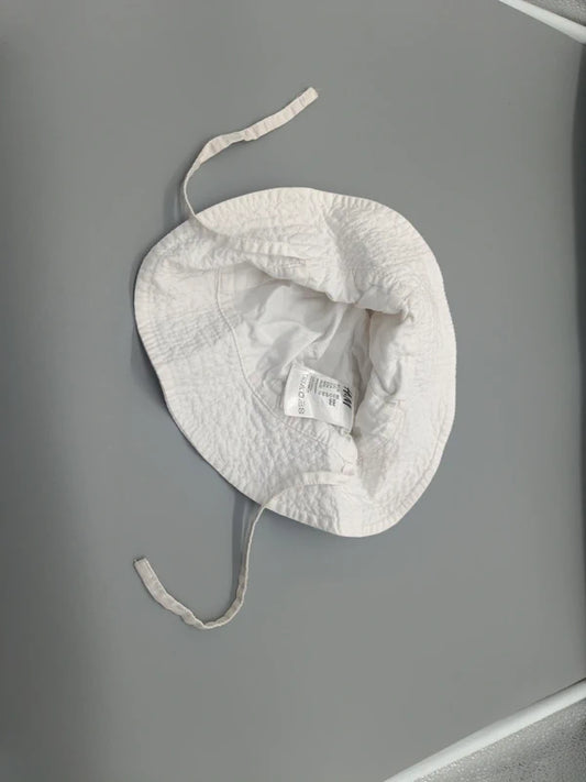 Baby Sonnenhut H&M Weiß Innen Label Bindeband