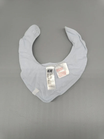 H&M Baby Dreieckstuch Musselin Rückseite Label Druckknopf