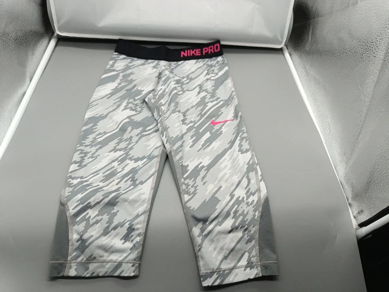 Sporthose weiß/grau – Dri-Fit (Gr. M)