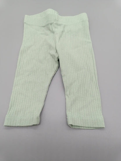 Mintgrüne H&M Baby-Ripphose Größe 56 mit rundum elastischem Bund, Vorderseite
