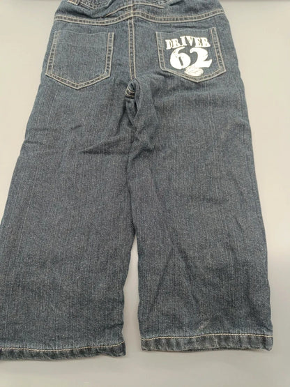 Rückseite der Topolino Jeanshose mit Driver-62-Aufdruck
