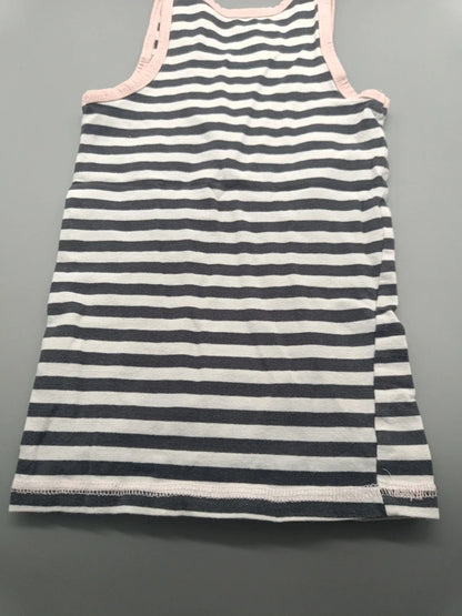 Rückseite des gestreiften Kinder-Achselshirts in Größe 110/116