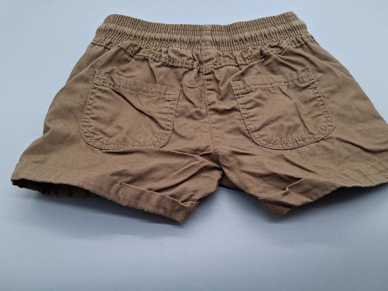 Khakifarbene Lupilu Shorts Größe 98, Rückseite