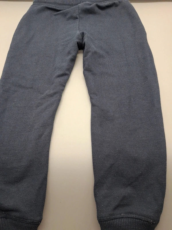 Rückseite der marineblauen Kiki & Koko Jogginghose