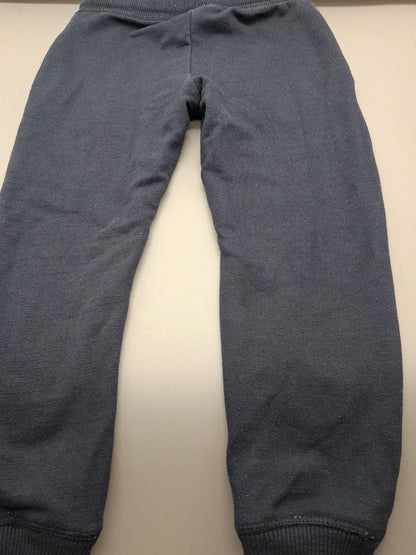 Rückseite der marineblauen Kiki & Koko Jogginghose