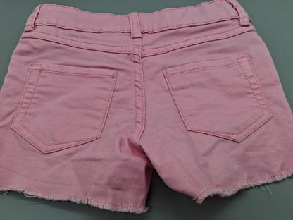 Rückseite der fliederfarbenen DopoDopo Shorts mit zwei Gesäßtaschen