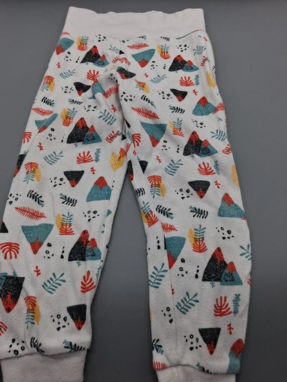 Lupilu Kinderhose mit Berg- und Pflanzenmuster Größe 86, Vorderseite