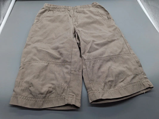 Khakifarbene crane Kinder-Shorts in Größe 116, Vorderseite