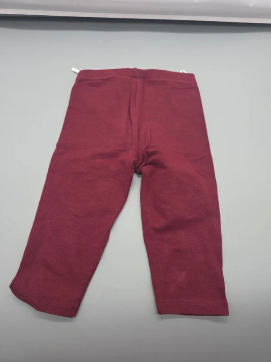Rückansicht der burgunderroten Baby Club Babyhose