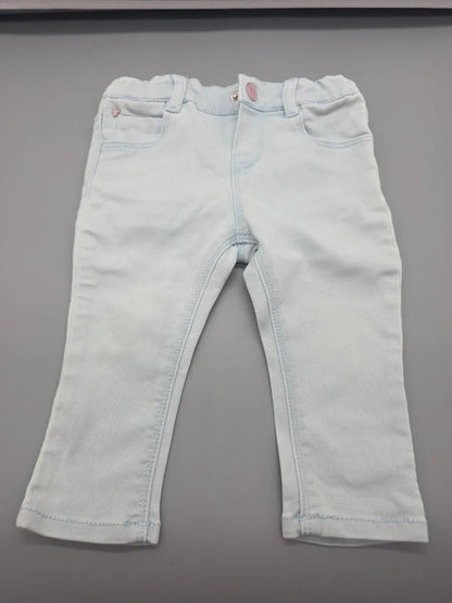 Hellblaue Zara Babyjeans in Größe 74, Vorderansicht