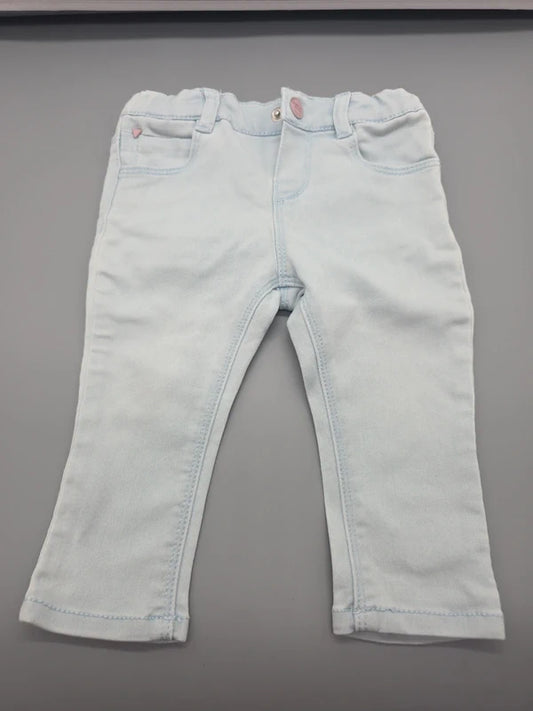 Hellblaue Zara Babyjeans in Größe 74, Vorderansicht