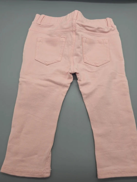 Roséfarbene H&M Babyhose in Größe 80, Vorderansicht